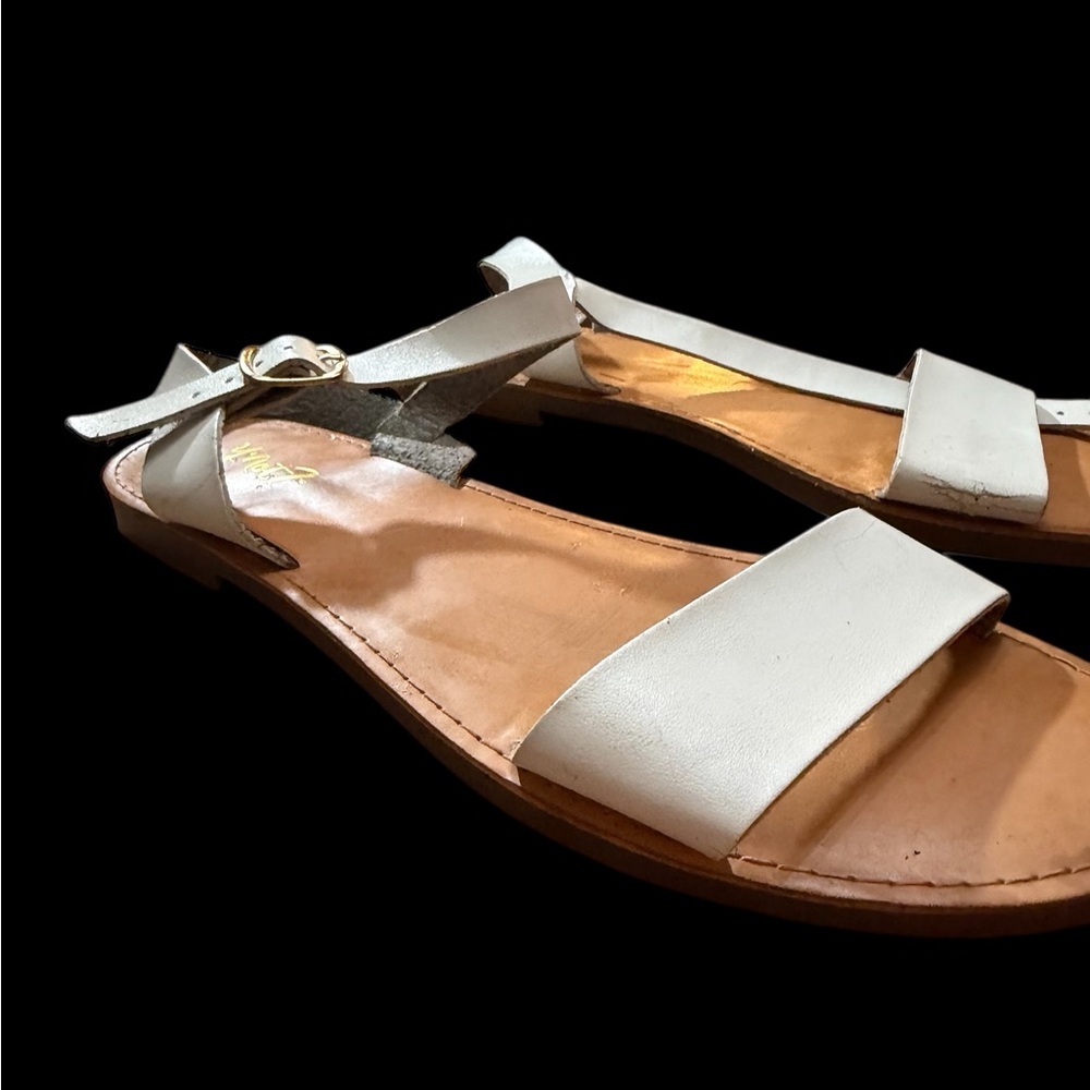 Nine West Cream and Tan Sandals - Picture 2 of 7